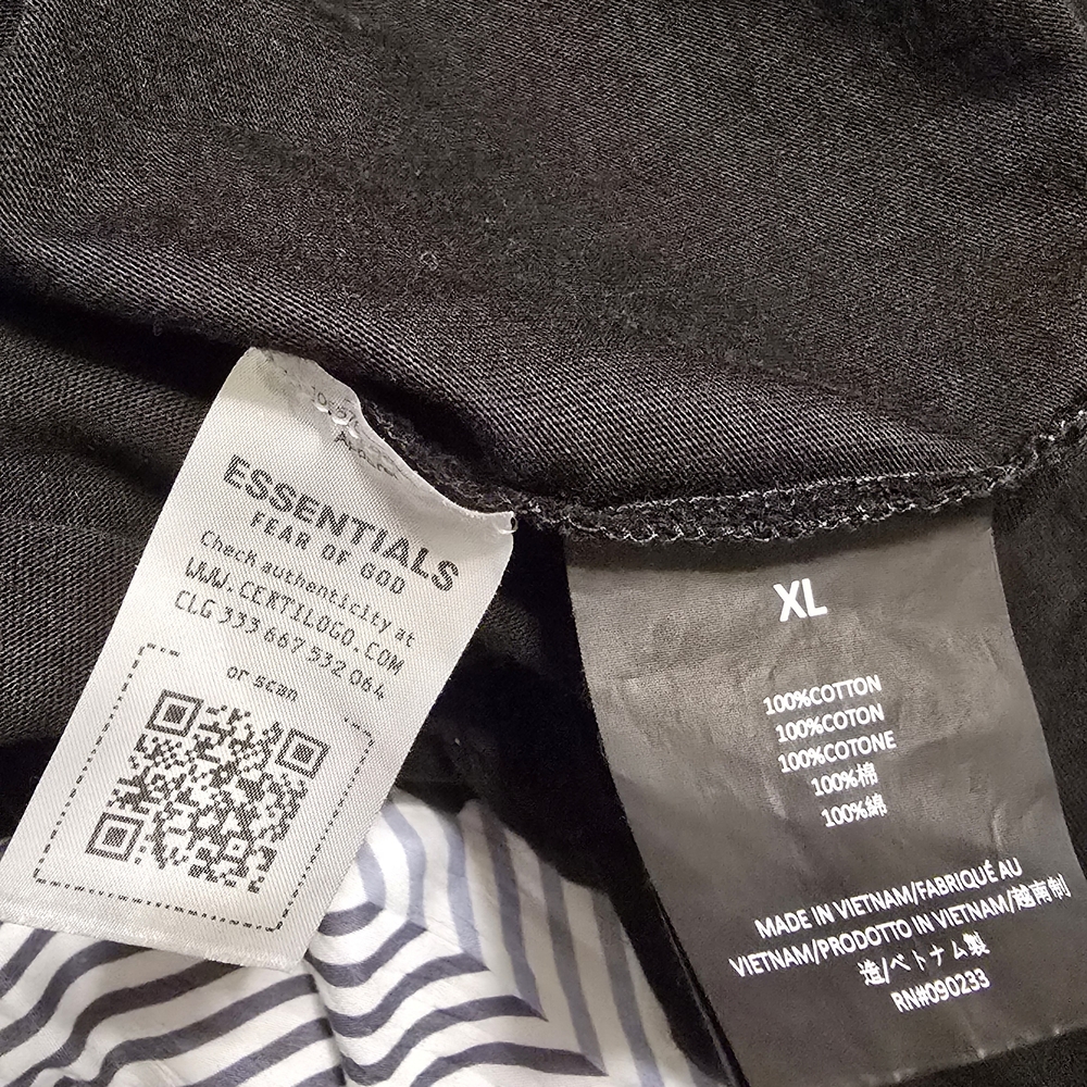 Fear of God Essentials Black Tee - Picture 4 of 7